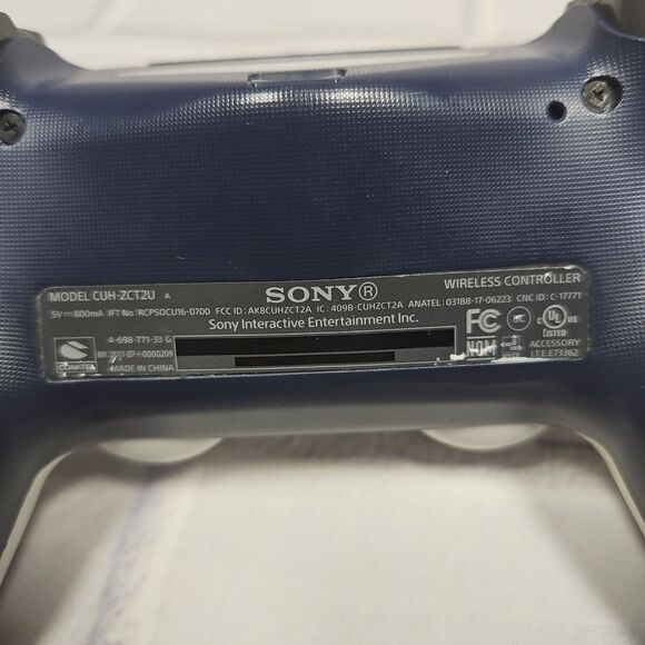 Sony DualShock 4 Wireless Controller PlayStation 4 - white – Broken or for parts - Picture 6 of 7